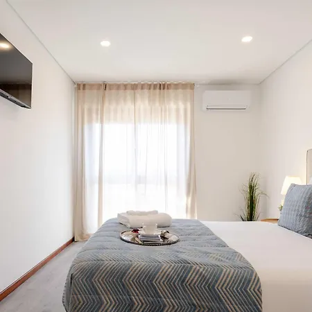 アパート Bright & Spacious Flat With Balcony By Hostwise São Mamede de Infesta