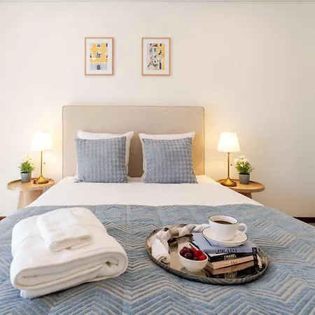 Bright & Spacious Flat With Balcony By Hostwise アパート *