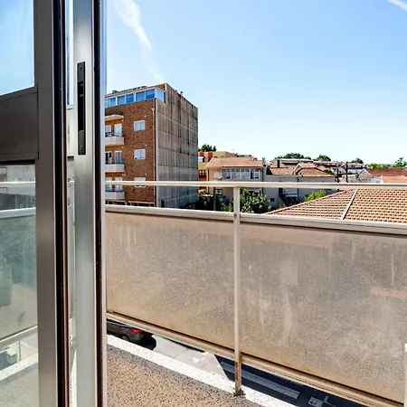 アパート Bright & Spacious Flat With Balcony By Hostwise São Mamede de Infesta