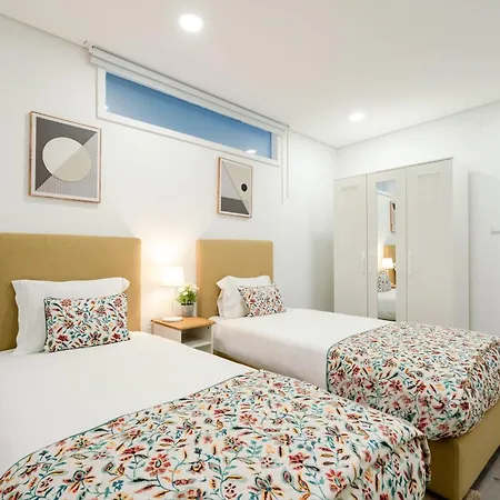 Bright & Spacious Flat With Balcony By Hostwise São Mamede de Infesta