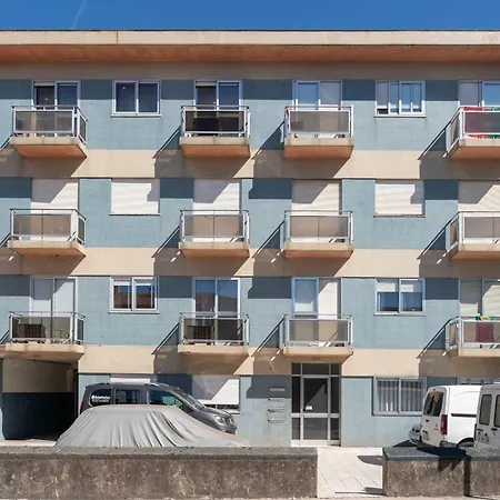 Bright & Spacious Flat With Balcony By Hostwise アパート *